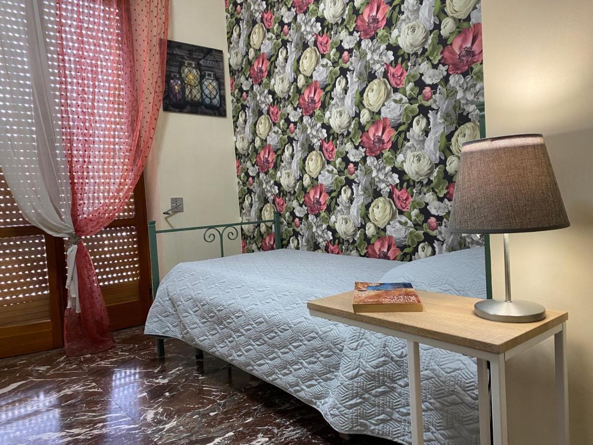 La Dimora Di Vesta Bed & Breakfast Lecce Exterior photo